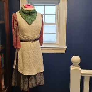 💛 89th&Madison | knit vest tunic in cream with red and green speckles | S